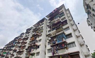 Batu Caves , Prima Selayang Flat with lift nr hospital selayang