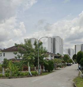 Puchong Utama Double Storey house ada dapur cabinet nr Surau