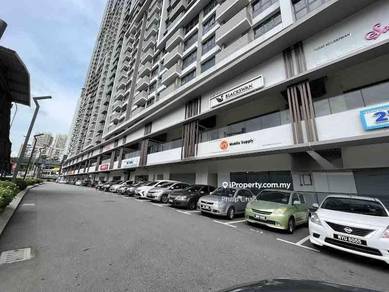 M Vertical Ground Floor Shoplot Renovated For Rent.