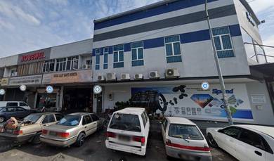 For🏭Sale – Corner Lot 1.5 Sty Factory @ Taman Perindustrian Puchong