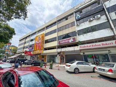 Ground Floor Ampang Point!! Facing Hospital KPJ Ampang