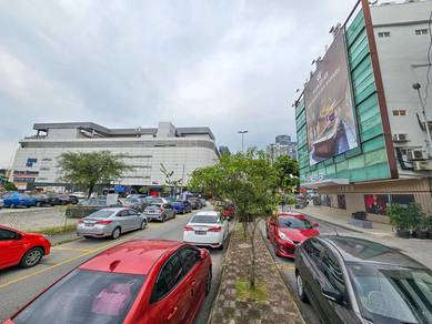 Ground Floor Ampang Point!! Facing Hospital KPJ Ampang
