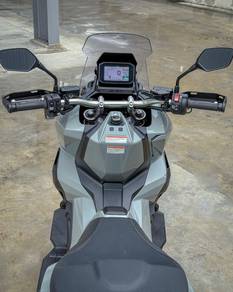 HONDA X-Adv 750 V2
