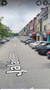Putra Walk Corner Shoplot, Taman Equine, Seri Kembangan For Rent.