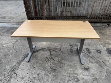 5x2.5ft Steel Frame Office Table Writing Computer