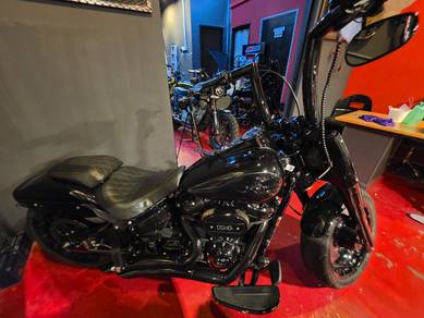 Harley davidson fatboy 114 customed