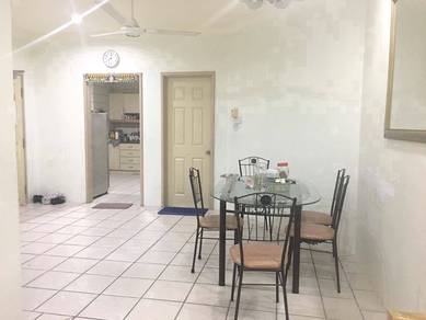 DE SUMMIT Condo, BDC