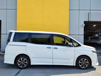 Toyota VOXY 2.0 ZS KIRAMEKI II (A) 7 Seater