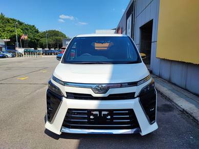 Toyota VOXY 2.0 ZS KIRAMEKI II (A) 7 Seater