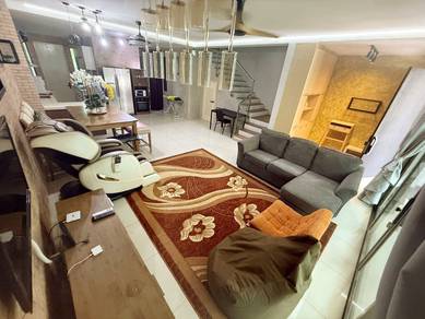FREEHOLD 2.5 Storey Lakepoint Residence Cyberjaya Delangor