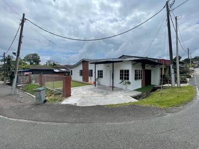 Corner Lot Taman Abdul Rahman Andak, Simpang Renggam