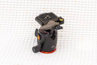 Manfrotto MHXPRO-BHQ2 Ball Head with 200PL Plate