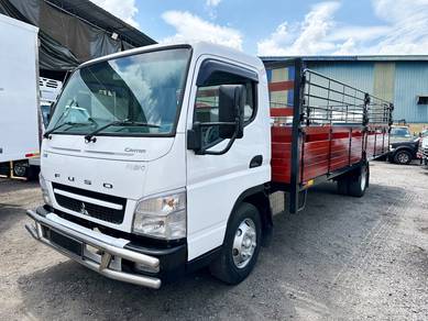 Mitsubishi Fuso FE85PG 2016 21.5ft Kargo Am Pagar