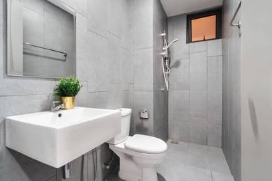 Single room, Fully furnished, Walking distance to MRT LRT