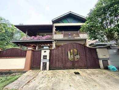 CORNER LOT - 2.5 Storey Terrace Laman Oakleaf Bukit Antarabangsa