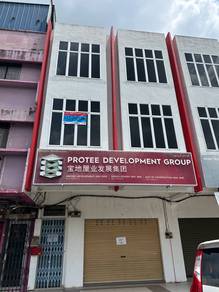 3 Storey Shoplot Jalan Besar Jerantut Pahang