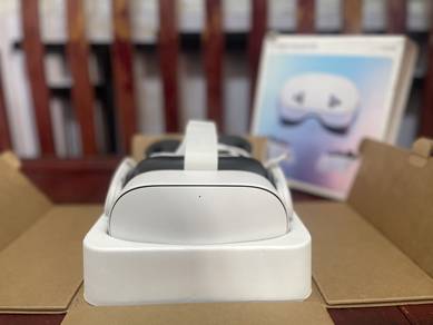 Meta Quest 3s Vr Headset