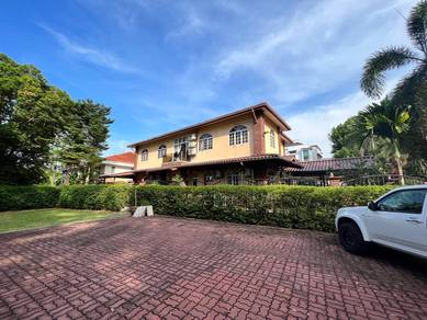 Beautiful Spacious Corner Lot Bungalow@ Jalan Menara, Bukit Jelutong