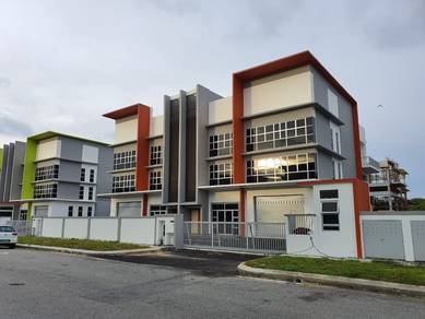 Perdana Industrial Park 2.5 Storey Semi-D Factory for rent