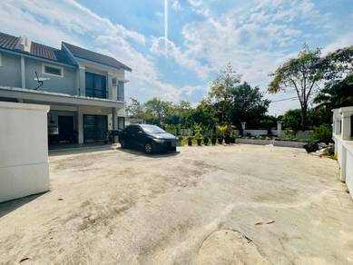 HUGE LAND CORNER Double Storey Semi D Alam Suria, Puncak Alam