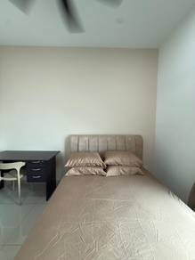 500 meter to LRT & KTM Salak Selatan Fully Furnished Female