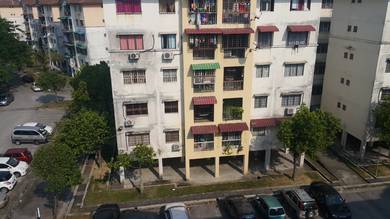Gugusan melur girl kota damansara very near mrt with aircon internet