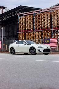 Toyota GT86 GT-Limited (M) Bone Stock D/Owner