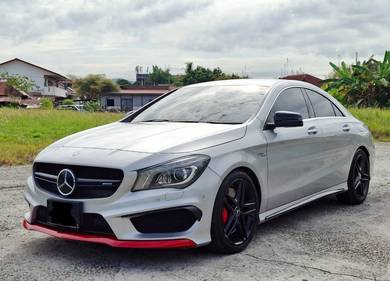 Mercedes Benz CLA45 AMG (CBU) 2.0 loan kedai