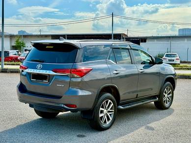 Toyota FORTUNER 2.7 SRZ (A) SPENTION LIKE NEW
