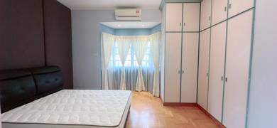 Corner Double Storey House Taman Megah Mas Near Lrt Lembah Subang