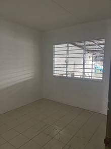 Single storey terrace intermediate, at taman allamanda indah/malihah