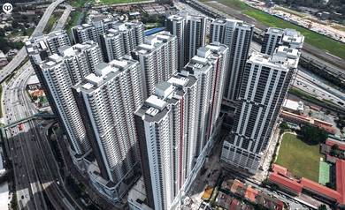 Razak City Sungai Besi Room near Petaling Jaya Midvalley LRT MRT