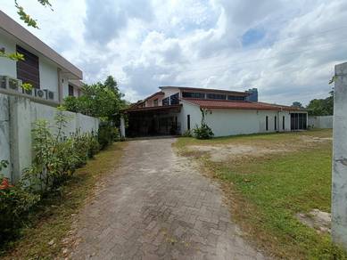 15000 sqft bungalow next to titiwangsa lake for rent. 10 bedroom
