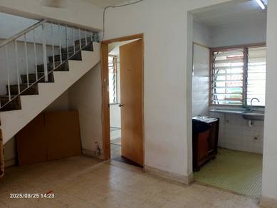 Pandan Jaya C4 Apt 1parking near Playground 99speedmt Convenient!