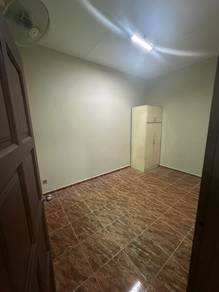 Permas Jaya 2nd Floor Shoplot Kedai CIQ SG Partially Furnished 3B1B
