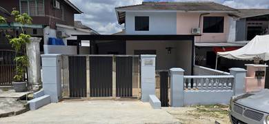 Fully Renovated Taman Anggerik 2 Storey Low-Cost End Lot with Land