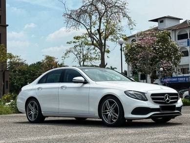 Mercedes Benz E250 2.0 AVANTGARDE C&C F/LOAN