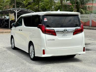 Toyota ALPHARD 2.5 S + Sunroof + 2 Power Door