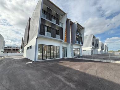 66 light industrial park for sales Showroom