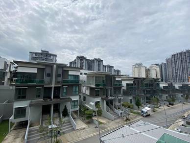 3 Storey Semi-D house for Sale Nego @ Desa Petaling Near LRT