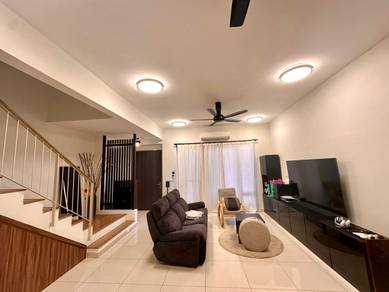 Partly Furnished & RENO, Elmina Valley 2 Near Lakeside Mall