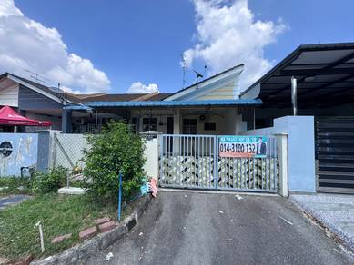 Jalan Sri Putri 10 Taman Putri Kulai  Single storey terrace house