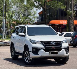 Toyota FORTUNER 2.7 SRZ 4x4 (A)