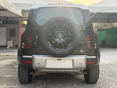 Land Rover DEFENDER 2.0 110S P300 Low Mileage