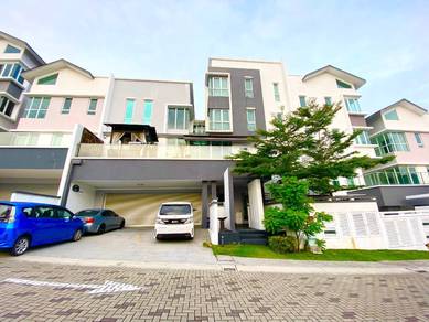 4 Storey Courtyard Villa House with Private Lift @ Contours Melawati