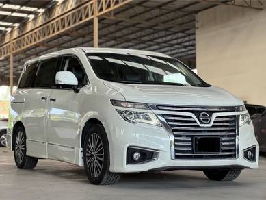 Nissan ELGRAND 3.5 HIGHWAY STAR (A)