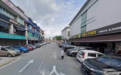 Sri Gombak Limited Ground Floor Shoplot available for rent !