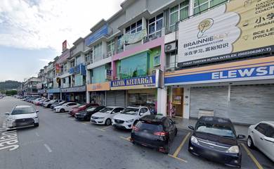 Sri Gombak Limited Ground Floor Shoplot available for rent !