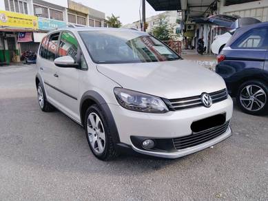 Cash Termurah 2013 Volkswagen TOURAN 1.4 (A)