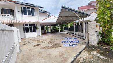 Taman Iramanis, Semi-D Double storey house